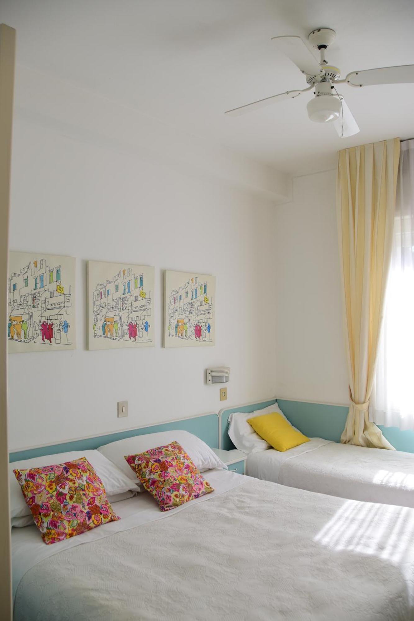 Hotel Maarea Milano Marittima Bagian luar foto