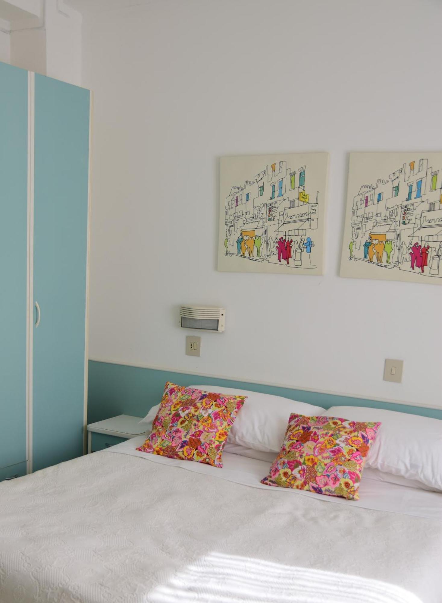 Hotel Maarea Milano Marittima Bagian luar foto