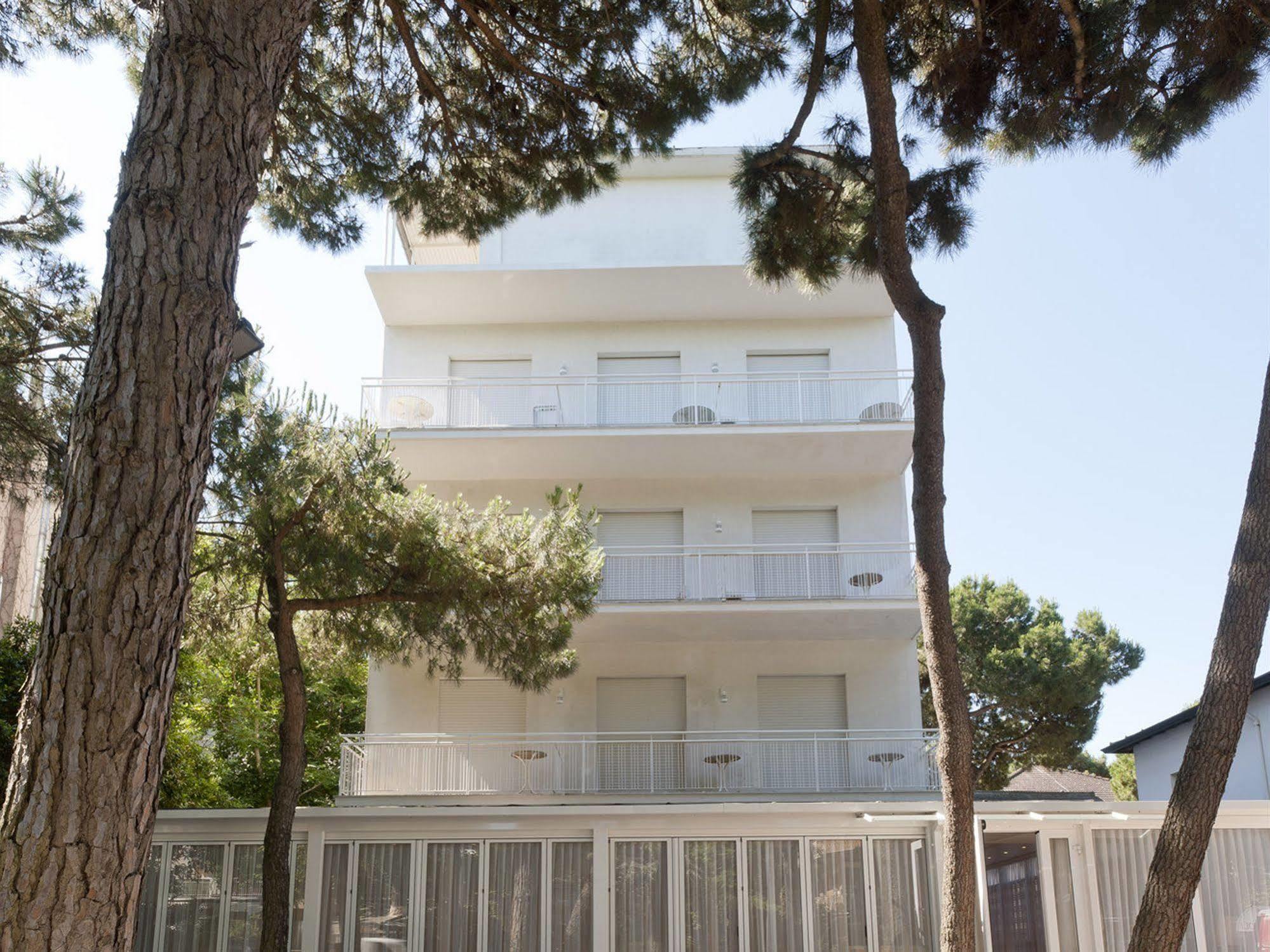 Hotel Maarea Milano Marittima Bagian luar foto